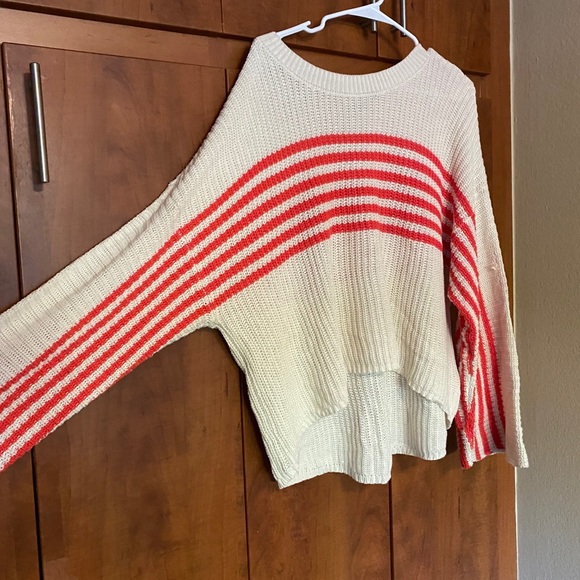 Long sleeve flare sweater - Picture 2 of 3